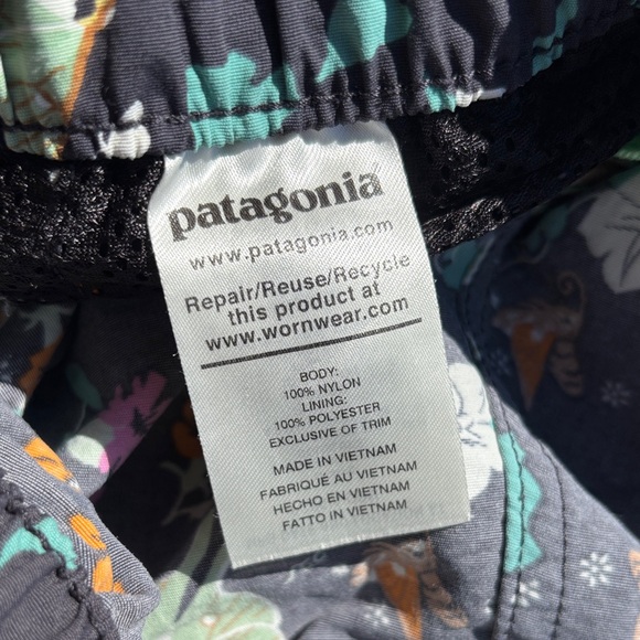 Patagonia Black Butterfly Floral Shorts - Picture 3 of 4